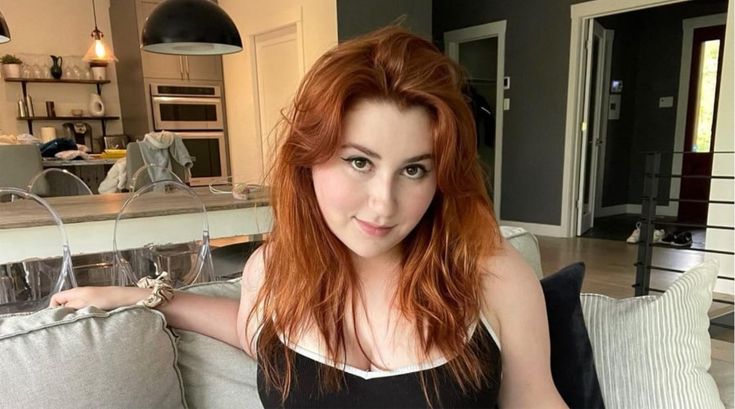 Breaking Stereotypes: Isla Moon’s Transition from Science to OnlyFans